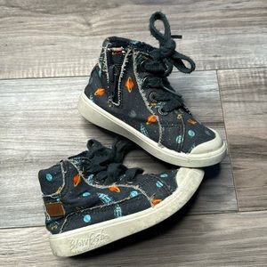 Blowfish Malibu kids shoes toddler size 6